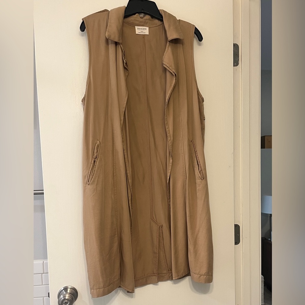 Emory Park Brown, Tan Long Open Front Vest Sz Medium